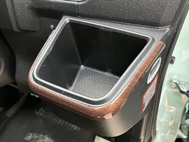 ハイゼットカーゴデラックス　カーナビ　ＥＴＣ　ドライブレコーダー保証　新車保証・まごころ保証　１年間・走行距離無制限付き　純正７インチスタンダードナビ　ＥＴＣ車載器　ナビ連動前後録画ドライブレコーダー　省力パック　ＬＥＤパック　キーフリー　電動格納ミラー（東京都）の中古車