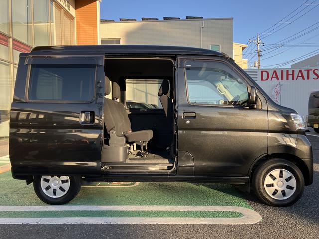 ハイゼットカーゴクルーズターボＳＡIII　７インチナビ　バックカメラ　ＥＴＣ保証　新車保証・まごころ保証　１年間・走行距離無制限付き　７インチ純正ナビ　バックカメラ　ＥＴＣ車載器　ＬＥＤヘッドライト　オートライト　オートハイビーム　アイドリングストップ　キーレスエントリー（東京都）の中古車