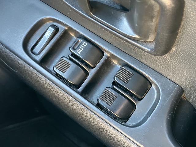 ハイゼットカーゴクルーズターボＳＡIII　７インチナビ　バックカメラ　ＥＴＣ保証　新車保証・まごころ保証　１年間・走行距離無制限付き　７インチ純正ナビ　バックカメラ　ＥＴＣ車載器　ＬＥＤヘッドライト　オートライト　オートハイビーム　アイドリングストップ　キーレスエントリー（東京都）の中古車