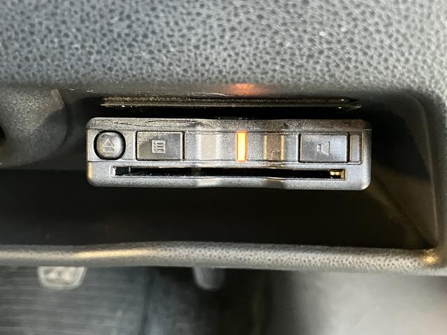 ハイゼットカーゴクルーズターボＳＡIII　７インチナビ　バックカメラ　ＥＴＣ保証　新車保証・まごころ保証　１年間・走行距離無制限付き　７インチ純正ナビ　バックカメラ　ＥＴＣ車載器　ＬＥＤヘッドライト　オートライト　オートハイビーム　アイドリングストップ　キーレスエントリー（東京都）の中古車