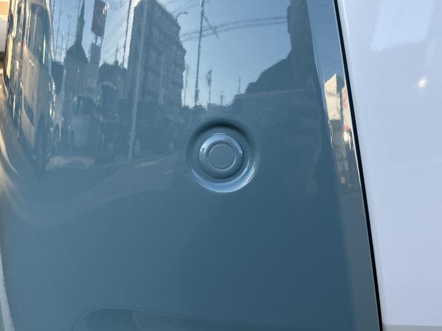 ムーヴキャンバスストライプスG フロントシートヒーター キーフリー保証 新車保証・まごころ保証 1年間・走行距離無制限付き 純正CDチューナー フロントシートヒーター 両側電動スライドドア ホールド機能付き電動サイドブレーキ ほっとカップホルダー カーペットマット(東京都)の中古車