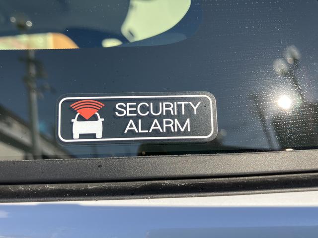 ムーヴキャンバスストライプスG フロントシートヒーター キーフリー保証 新車保証・まごころ保証 1年間・走行距離無制限付き 純正CDチューナー フロントシートヒーター 両側電動スライドドア ホールド機能付き電動サイドブレーキ ほっとカップホルダー カーペットマット(東京都)の中古車