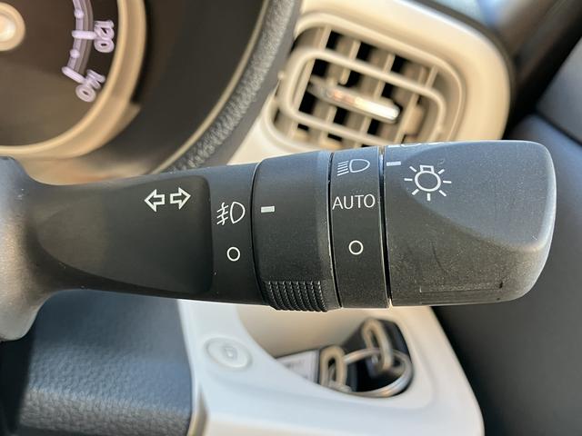 ムーヴキャンバスストライプスG フロントシートヒーター キーフリー保証 新車保証・まごころ保証 1年間・走行距離無制限付き 純正CDチューナー フロントシートヒーター 両側電動スライドドア ホールド機能付き電動サイドブレーキ ほっとカップホルダー カーペットマット(東京都)の中古車