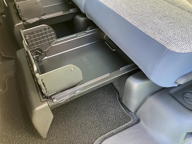 ムーヴキャンバスストライプスG フロントシートヒーター キーフリー保証 新車保証・まごころ保証 1年間・走行距離無制限付き 純正CDチューナー フロントシートヒーター 両側電動スライドドア ホールド機能付き電動サイドブレーキ ほっとカップホルダー カーペットマット(東京都)の中古車