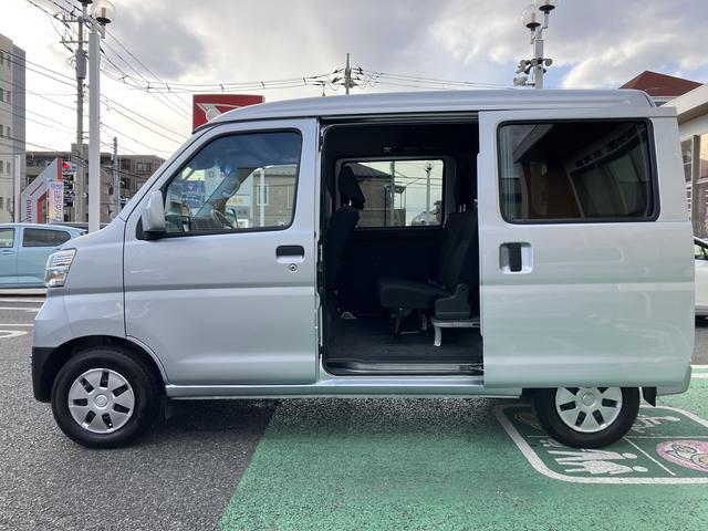 ハイゼットカーゴクルーズターボＳＡIII　カーナビ　ＥＴＣ　ドラレコ保証　まごころ保証　１年間・走行距離無制限付き　純正７インチスタンダードナビ　ＥＴＣ車載器　ナビ連動前方録画ドライブレコーダー　ＬＥＤヘッドライト　電動格納ミラー　バックモニター　キーレス（東京都）の中古車