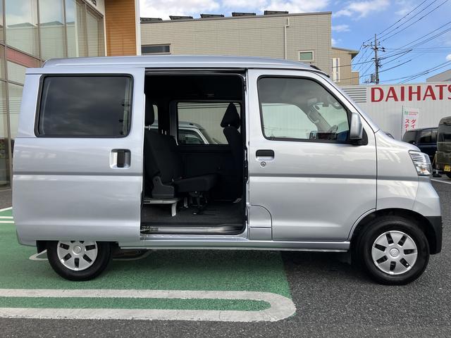 ハイゼットカーゴクルーズターボＳＡIII　カーナビ　ＥＴＣ　ドラレコ保証　まごころ保証　１年間・走行距離無制限付き　純正７インチスタンダードナビ　ＥＴＣ車載器　ナビ連動前方録画ドライブレコーダー　ＬＥＤヘッドライト　電動格納ミラー　バックモニター　キーレス（東京都）の中古車