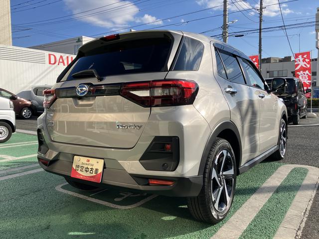 ロッキープレミアムＧ　ＨＥＶ　カーナビ　ＥＴＣ　ドラレコ保証　新車保証・まごころ保証　１年間・走行距離無制限付き　純正９インチプレミアムナビ　パノラマモニター　ナビ連動前後録画ドライブレコーダー　ＥＴＣ車載器　フロントシートヒーター　電動パーキングブレーキ（東京都）の中古車