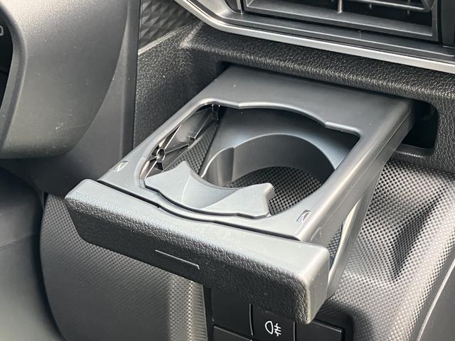 ロッキープレミアムＧ　ＨＥＶ　カーナビ　ＥＴＣ　ドラレコ保証　新車保証・まごころ保証　１年間・走行距離無制限付き　純正９インチプレミアムナビ　パノラマモニター　ナビ連動前後録画ドライブレコーダー　ＥＴＣ車載器　フロントシートヒーター　電動パーキングブレーキ（東京都）の中古車