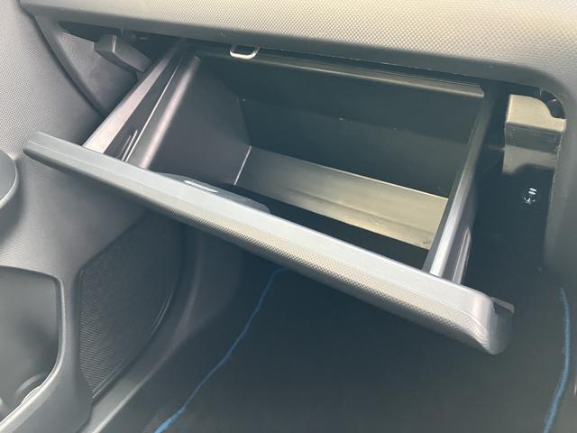 ロッキープレミアムＧ　ＨＥＶ　カーナビ　ＥＴＣ　ドラレコ保証　新車保証・まごころ保証　１年間・走行距離無制限付き　純正９インチプレミアムナビ　パノラマモニター　ナビ連動前後録画ドライブレコーダー　ＥＴＣ車載器　フロントシートヒーター　電動パーキングブレーキ（東京都）の中古車