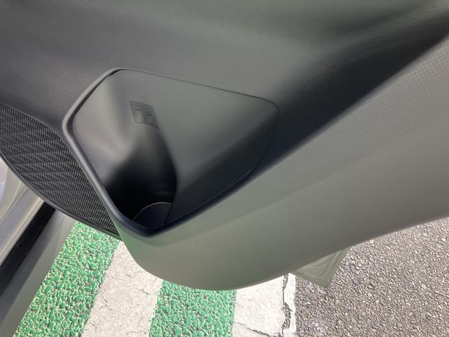 ロッキープレミアムＧ　ＨＥＶ　カーナビ　ＥＴＣ　ドラレコ保証　新車保証・まごころ保証　１年間・走行距離無制限付き　純正９インチプレミアムナビ　パノラマモニター　ナビ連動前後録画ドライブレコーダー　ＥＴＣ車載器　フロントシートヒーター　電動パーキングブレーキ（東京都）の中古車