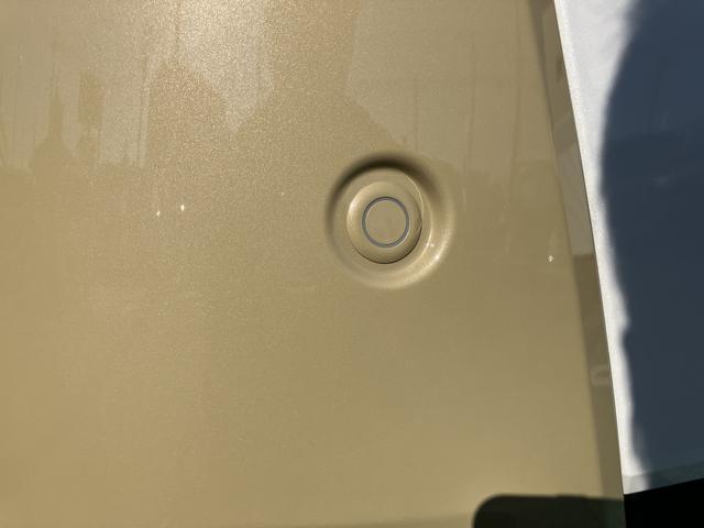 ムーヴキャンバスストライプスG フロントシートヒーター キーフリー保証 新車保証・まごころ保証 1年間・走行距離無制限付き 純正CDチューナー フロントシートヒーター 両側電動スライドドア LEDヘッドライト ホールド機能付き電動サイドブレーキ カーペットマット(東京都)の中古車