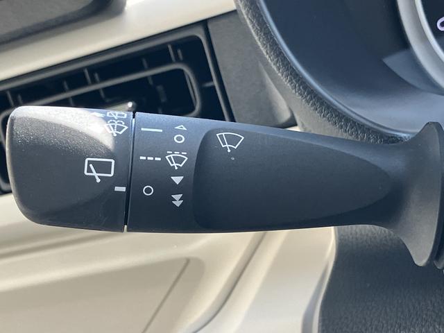 ムーヴキャンバスストライプスG フロントシートヒーター キーフリー保証 新車保証・まごころ保証 1年間・走行距離無制限付き 純正CDチューナー フロントシートヒーター 両側電動スライドドア LEDヘッドライト ホールド機能付き電動サイドブレーキ カーペットマット(東京都)の中古車