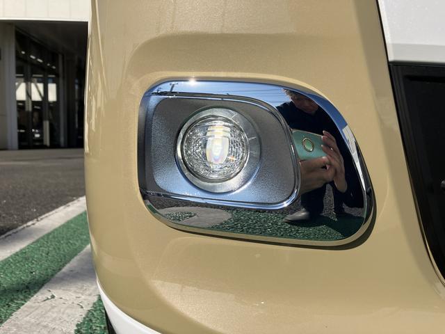 ムーヴキャンバスストライプスG フロントシートヒーター キーフリー保証 新車保証・まごころ保証 1年間・走行距離無制限付き 純正CDチューナー フロントシートヒーター 両側電動スライドドア LEDヘッドライト ホールド機能付き電動サイドブレーキ カーペットマット(東京都)の中古車