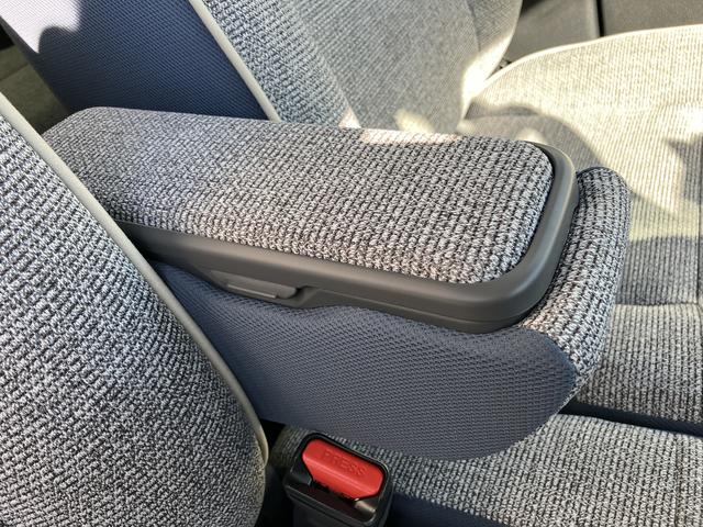 ムーヴキャンバスストライプスG フロントシートヒーター キーフリー保証 新車保証・まごころ保証 1年間・走行距離無制限付き 純正CDチューナー フロントシートヒーター 両側電動スライドドア LEDヘッドライト ホールド機能付き電動サイドブレーキ カーペットマット(東京都)の中古車