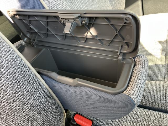 ムーヴキャンバスストライプスG フロントシートヒーター キーフリー保証 新車保証・まごころ保証 1年間・走行距離無制限付き 純正CDチューナー フロントシートヒーター 両側電動スライドドア LEDヘッドライト ホールド機能付き電動サイドブレーキ カーペットマット(東京都)の中古車