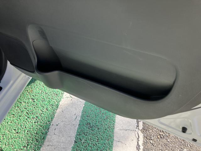 ムーヴキャンバスストライプスG フロントシートヒーター キーフリー保証 新車保証・まごころ保証 1年間・走行距離無制限付き 純正CDチューナー フロントシートヒーター 両側電動スライドドア LEDヘッドライト ホールド機能付き電動サイドブレーキ カーペットマット(東京都)の中古車