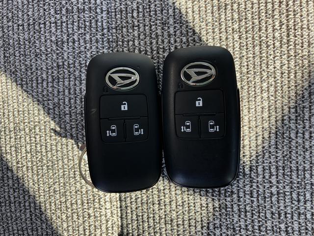 ムーヴキャンバスストライプスG フロントシートヒーター キーフリー保証 新車保証・まごころ保証 1年間・走行距離無制限付き 純正CDチューナー フロントシートヒーター 両側電動スライドドア LEDヘッドライト ホールド機能付き電動サイドブレーキ カーペットマット(東京都)の中古車