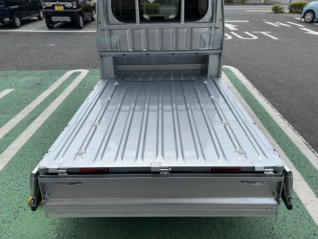 ハイゼットトラックジャンボエクストラ　届け出済み未使用車　キーフリー保証　新車保証・まごころ保証　１年間・走行距離無制限付き　スマートインナーミラー　エンジンプッシュスタート　電動格納ミラー　シートリクライニング　マニュアルエアコン　オーディオレス（東京都）の中古車