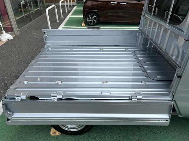 ハイゼットトラックジャンボエクストラ　届け出済み未使用車　キーフリー保証　新車保証・まごころ保証　１年間・走行距離無制限付き　スマートインナーミラー　エンジンプッシュスタート　電動格納ミラー　シートリクライニング　マニュアルエアコン　オーディオレス（東京都）の中古車