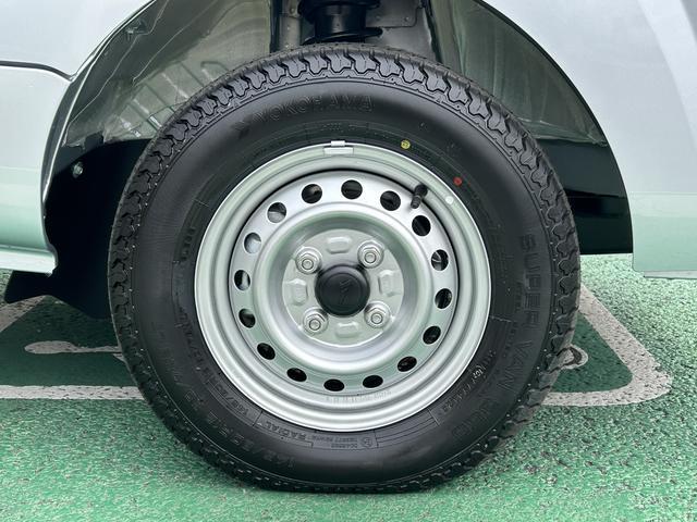 ハイゼットトラックジャンボエクストラ　届け出済み未使用車　キーフリー保証　新車保証・まごころ保証　１年間・走行距離無制限付き　スマートインナーミラー　エンジンプッシュスタート　電動格納ミラー　シートリクライニング　マニュアルエアコン　オーディオレス（東京都）の中古車