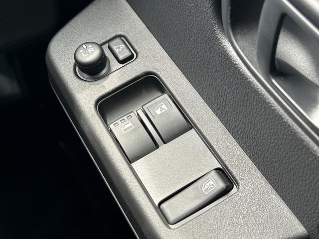 ハイゼットトラックジャンボエクストラ　届け出済み未使用車　キーフリー保証　新車保証・まごころ保証　１年間・走行距離無制限付き　スマートインナーミラー　エンジンプッシュスタート　電動格納ミラー　シートリクライニング　マニュアルエアコン　オーディオレス（東京都）の中古車