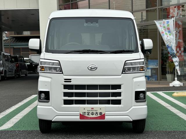 ハイゼットカーゴクルーズ　届け出済み未使用車　ＬＥＤパック保証　新車保証・まごころ保証　１年間・走行距離無制限付き　エンジンプッシュスタート　ＬＥＤヘッドライト　ＬＥＤ大型荷室灯　電動格納ミラー　マニュアルエアコン　オートライト（東京都）の中古車