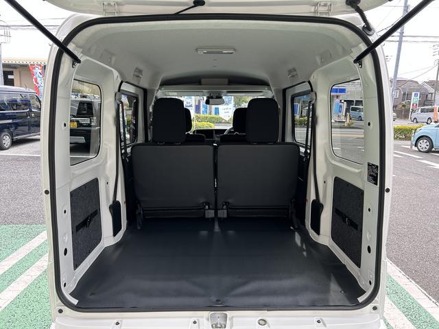 ハイゼットカーゴクルーズ　届け出済み未使用車　ＬＥＤパック保証　新車保証・まごころ保証　１年間・走行距離無制限付き　エンジンプッシュスタート　ＬＥＤヘッドライト　ＬＥＤ大型荷室灯　電動格納ミラー　マニュアルエアコン　オートライト（東京都）の中古車