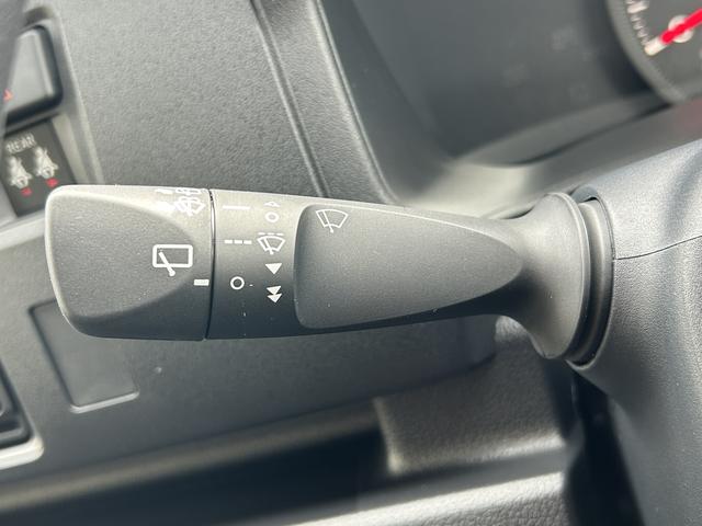 ハイゼットカーゴクルーズ　届け出済み未使用車　ＬＥＤパック保証　新車保証・まごころ保証　１年間・走行距離無制限付き　エンジンプッシュスタート　ＬＥＤヘッドライト　ＬＥＤ大型荷室灯　電動格納ミラー　マニュアルエアコン　オートライト（東京都）の中古車