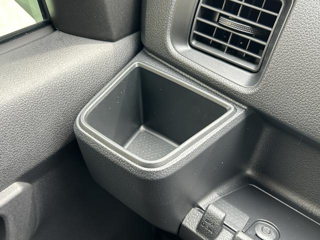 ハイゼットカーゴクルーズ　届け出済み未使用車　ＬＥＤパック保証　新車保証・まごころ保証　１年間・走行距離無制限付き　エンジンプッシュスタート　ＬＥＤヘッドライト　ＬＥＤ大型荷室灯　電動格納ミラー　マニュアルエアコン　オートライト（東京都）の中古車