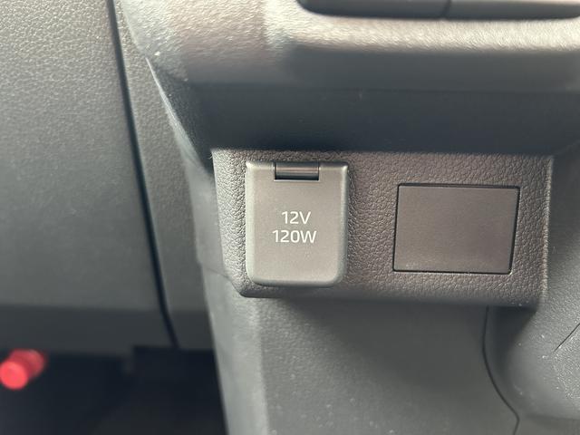 ハイゼットカーゴクルーズ　届け出済み未使用車　ＬＥＤパック保証　新車保証・まごころ保証　１年間・走行距離無制限付き　エンジンプッシュスタート　ＬＥＤヘッドライト　ＬＥＤ大型荷室灯　電動格納ミラー　マニュアルエアコン　オートライト（東京都）の中古車