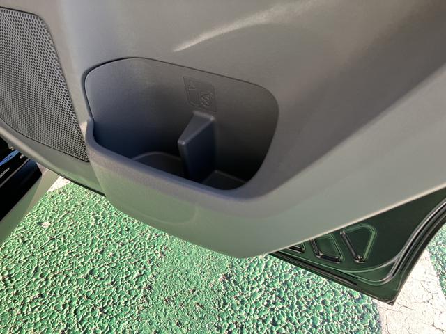 タフトＧ　クロムベンチャー　オーディオレス　パノラマモニター新車保証・まごころ保証　１年間・走行距離無制限付き　オーディオレス　パノラマモニター対応カメラ　スマートアシスト　クリアランスソナー　シートヒーター　ＬＥＤヘッドライト　ＬＥＤフォグランプ　ＵＳＢ端子（東京都）の中古車