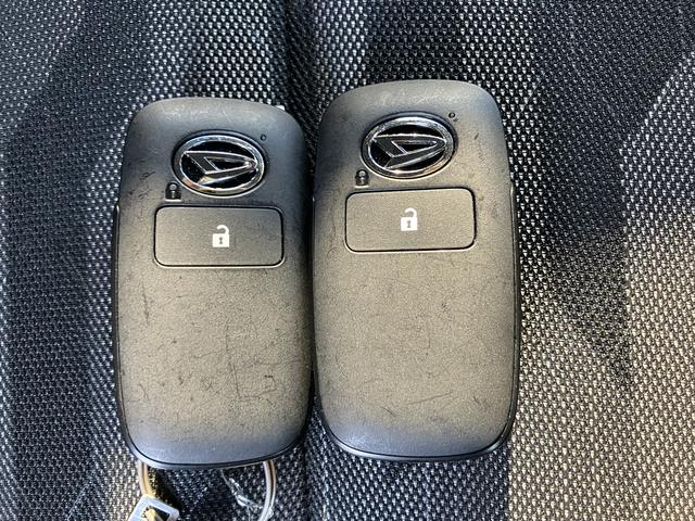 タフトＧ　クロムベンチャー　オーディオレス　パノラマモニター新車保証・まごころ保証　１年間・走行距離無制限付き　オーディオレス　パノラマモニター対応カメラ　スマートアシスト　クリアランスソナー　シートヒーター　ＬＥＤヘッドライト　ＬＥＤフォグランプ　ＵＳＢ端子（東京都）の中古車