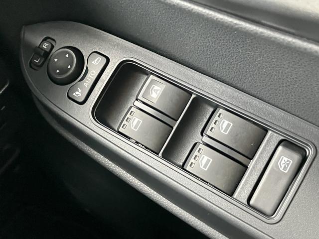 タントＸ　ディスプレイオーディオ　バックモニター保証　新車保証・まごころ保証　１年間・走行距離無制限付き　純正９インチディスプレイオーディオ　バックモニター　フロントシートヒーター　左側電動スライドドア　ホールド機能付き電動サイドブレーキ（東京都）の中古車