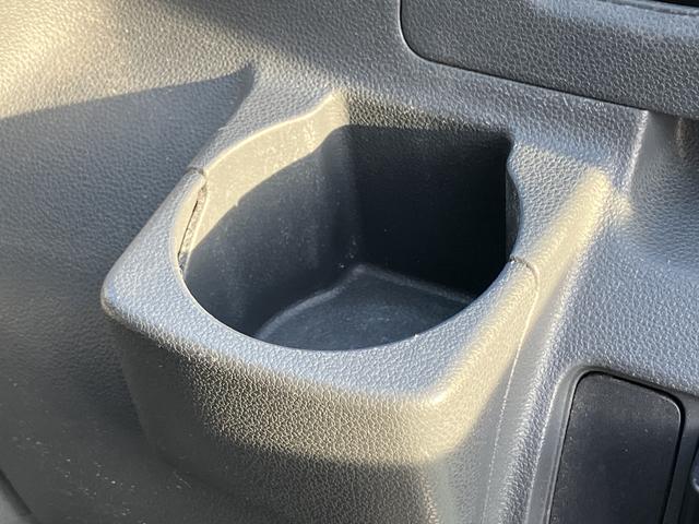 ハイゼットカーゴクルーズターボ　キーレス　ハロゲンヘッドライト　ＭＴ車保証　まごころ保証　１年間・走行距離無制限付き　７インチカーナビ　電動格納ミラー　マニュアルエアコン　キーレス　ハロゲンヘッドライト　ワイドバイザー（東京都）の中古車