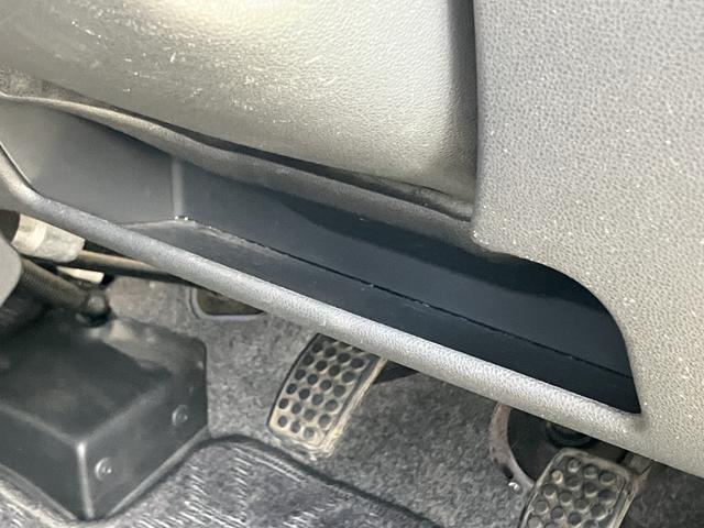 ハイゼットカーゴクルーズターボ　キーレス　ハロゲンヘッドライト　ＭＴ車保証　まごころ保証　１年間・走行距離無制限付き　７インチカーナビ　電動格納ミラー　マニュアルエアコン　キーレス　ハロゲンヘッドライト　ワイドバイザー（東京都）の中古車