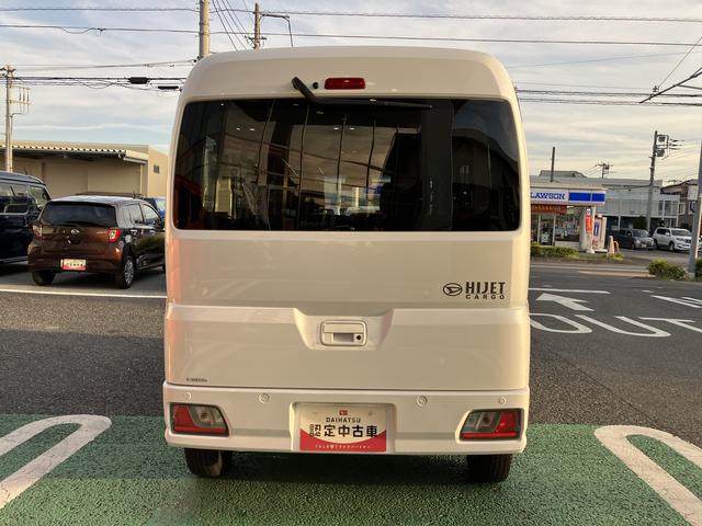 ハイゼットカーゴクルーズ　ＥＴＣ　コーナーセンサー　キーフリー保証　新車保証・まごころ保証　１年間・走行距離無制限付き　ＥＴＣ車載器　ＵＳＢチャージャー　電動格納ミラー　エンジンプッシュスタート　マニュアルエアコン（東京都）の中古車