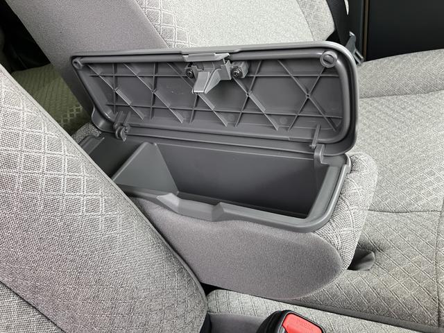 タントX フロントシートヒーター ディスプレイオーディオ中古車保証・距離無制限、1年付き 純正9インチディスプレイオーディオ ホールド機能付き電動サイドブレーキ フロントシートヒーター バックカメラ 片側電動スライドドア LEDヘッドライト キーフリー(東京都)の中古車
