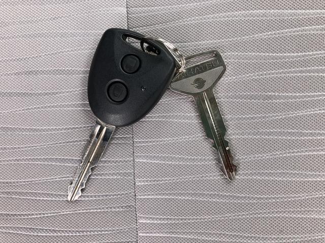 ミライースＸ　ＳＡIII　Ｂｌｕｅｔｏｏｔｈ／ＵＳＢチューナー保証　新車保証・まごころ保証　１年間・走行距離無制限付き　純正Ｂｌｕｅｔｏｏｔｈ／ＵＳＢチューナー　ＬＥＤヘッドライト　キーレス　バックカメラ　カーペットマット　コーナーセンサー　マニュアルエアコン（東京都）の中古車