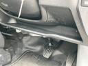 中古車保証・距離無制限、１年付き　ラバーマット　ロングバイザー　マニュアルエアコン　後席ベンチシート　純正ＡＭ／ＦＭラジオ　キーレス　ハロゲンヘッドライト　スモークガラス（東京都）の中古車