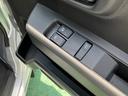 保証　新車保証・まごころ保証　１年間・走行距離無制限付き　純正ワイドＢｌｕｅｔｏｏｔｈ／ＵＳＢチューナー　ハロゲンヘッドライト　キーレス　マニュアルエアコン　ラバーマット　オートライト（東京都）の中古車