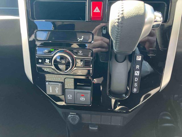 トールカスタムＧ　９インチディスプレイオーディオ　パノラマモニター保証　新車保証・まごころ保証　１年間・走行距離無制限付き　９インチディスプレイオーディオ装備（東京都）の中古車