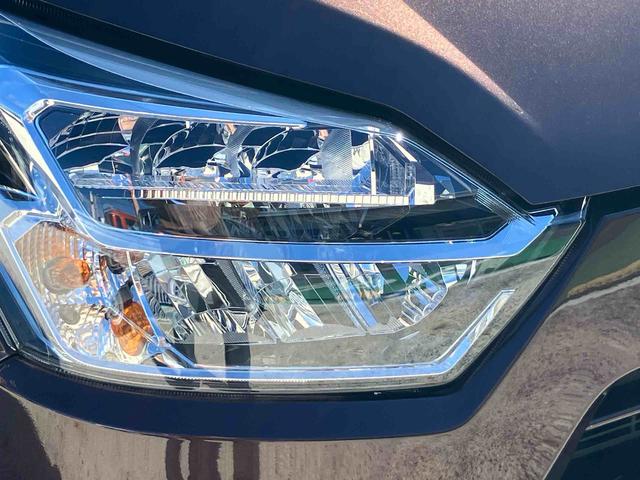 ミライースＸ　ＳＡIII　届出済み未使用車　ＬＥＤヘッドランプ保証　新車保証・まごころ保証　１年間・走行距離無制限付き　キーレスエントリー　ＬＥＤヘッドランプ　コーナーセンサー　電動格納ドアミラー　パワーウインドウ　オートライト　オートハイビーム（東京都）の中古車