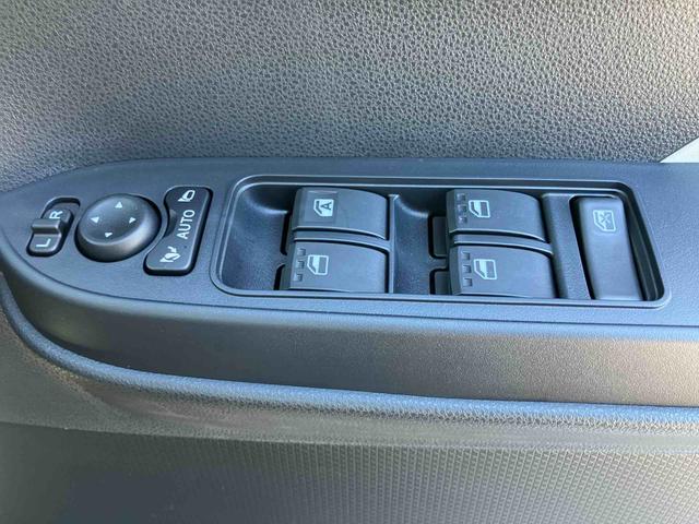 タントＸリミテッド　届け出済み未使用車保証　新車保証・まごころ保証　１年間・走行距離無制限付き（東京都）の中古車