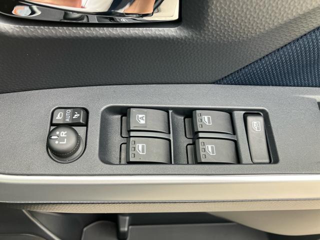 トールカスタムＧ　ターボ９インチディスプレイオーディオ装備保証　新車保証・まごころ保証　１年間・走行距離無制限付き・９ＩＤディスプレイオーディオ・パノラマカメラ装備・ＬＥＤヘッドライト装備（東京都）の中古車