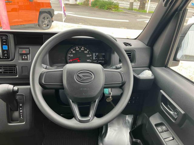 ハイゼットカーゴＤＸ　７インチナビ装備保証　新車保証・まごころ保証　１年間・走行距離無制限付き・７インチナビ・両ドアスライド・スマートアシスト装備（東京都）の中古車