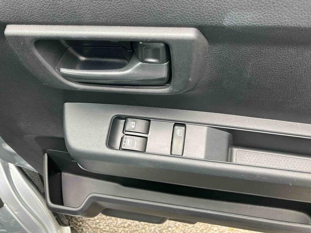 ハイゼットカーゴＤＸ社用車アップ車　衝突回避支援システム　　アイドリングストップ　オートライト　キーレスエントリー　両側スライドドア　コーナーセンサー（千葉県）の中古車