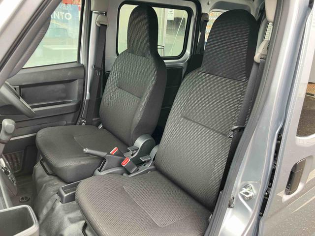 ハイゼットカーゴＤＸ社用車アップ車　衝突回避支援システム　　アイドリングストップ　オートライト　キーレスエントリー　両側スライドドア　コーナーセンサー（千葉県）の中古車