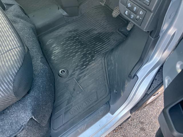 ハイゼットカーゴクルーズディスプレイオーディオ　／　両側電動スライドドア　／　衝突回避支援システム　／　コーナーセンサー　／　プッシュスタートボタン　／　オートライト（千葉県）の中古車