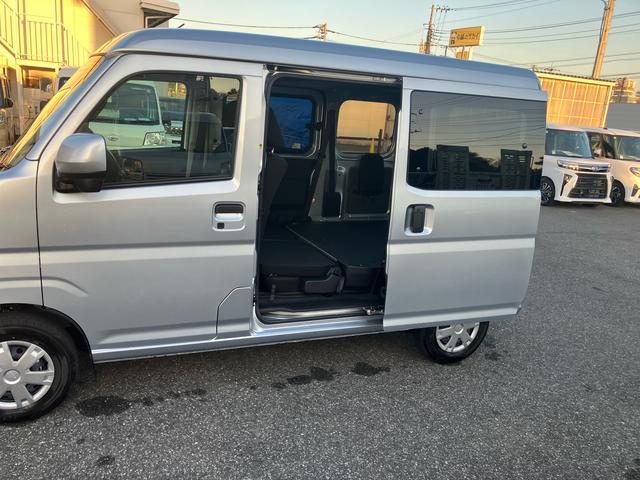 ハイゼットカーゴクルーズディスプレイオーディオ　／　両側電動スライドドア　／　衝突回避支援システム　／　コーナーセンサー　／　プッシュスタートボタン　／　オートライト（千葉県）の中古車