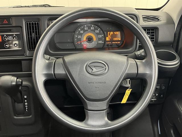 ハイゼットカーゴスローパー　リヤレス＋補助シート　ＳＡIII福祉車両　車いす乗車　サポカーＳワイド適合　電動ウインチ　両側スライドドア　リヤファン　電動格納ミラー　パワーウインドウ　アイドリングストップ　オートハイビーム　キーレス（神奈川県）の中古車